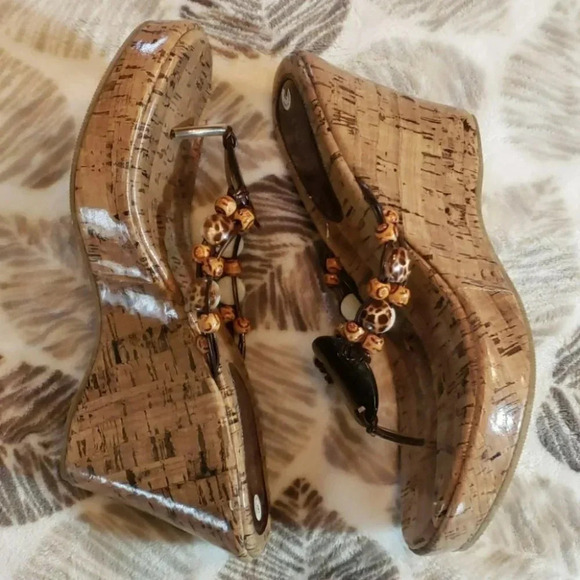 Dots 9M tan/brown cork & beaded platform wedges‎ - Picture 6 of 7